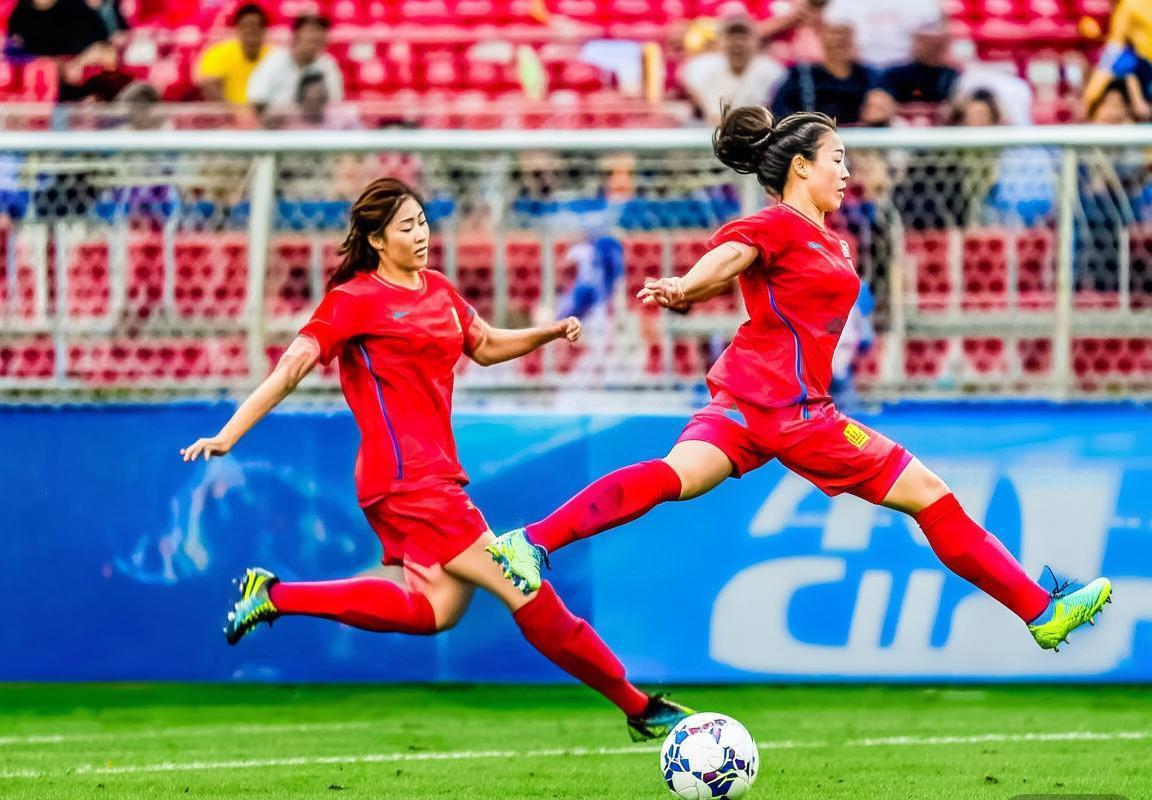 2017中国女足美国友谊赛：拼搏精神与战术亮点回顾(图3)