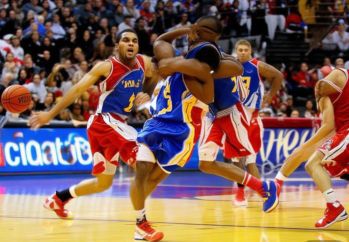 2007年火箭VS雄鹿巅峰对决：技术战术对决亮点集锦(图4)